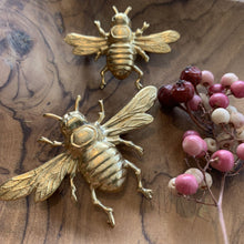Load image into Gallery viewer, BRASS BEE BROOCHES - physical