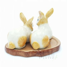 Load image into Gallery viewer, CERAMIC SALT & PEPPER BROWN RABBIT - Kitchen
