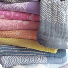 Load image into Gallery viewer, KONTEX ”BASSEN 3 LAYERS MUSLIN TOWEL - JAPAN PRODUCTS