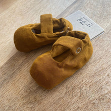 Load image into Gallery viewer, Numero 74 BABY BOOTIES - baby apparel