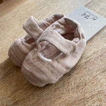 Load image into Gallery viewer, Numero 74 BABY BOOTIES - baby apparel