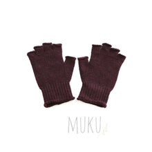 Load image into Gallery viewer, Uimi milo glove - merino wool - Raisin - Apparel &amp; Accessories
