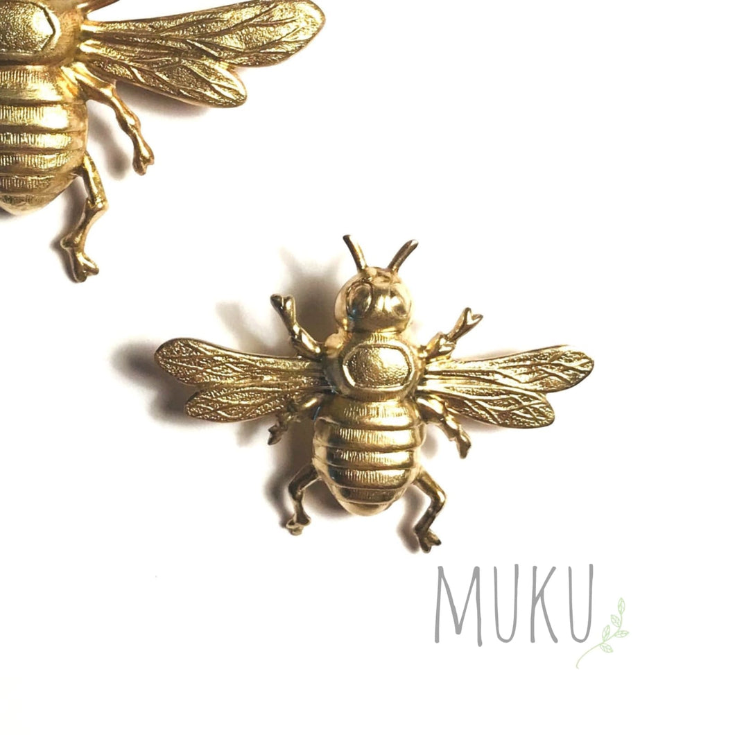 BRASS BEE BROOCHES - small bee - LADIES APPAREL