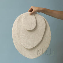 Load image into Gallery viewer, MUSKHANE PEBBLE PLACE MAT XSmall - FELT ITEM
