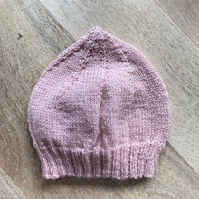 Load image into Gallery viewer, ACORN KIDS Pixi Beanie with Crochet Flowers - baby apparel
