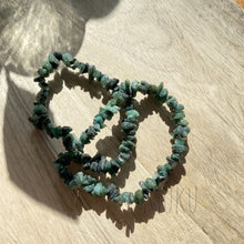 Load image into Gallery viewer, Crystal Bracelet - Emerald - physical
