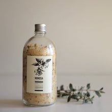 Load image into Gallery viewer, Ylang Ylang &amp; Australian Sandalwood French Apothecary Bath Soak - 500gm glass bottle - physical
